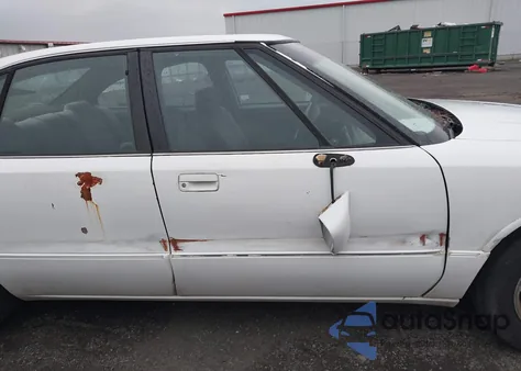 1996 Oldsmobile 88 Ls z USA, uszkodzony, nr VIN 1G3HN52K7T4834277